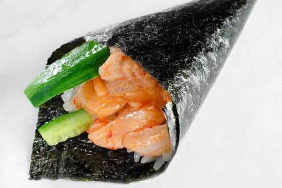 Spicy Scallop Hand Roll