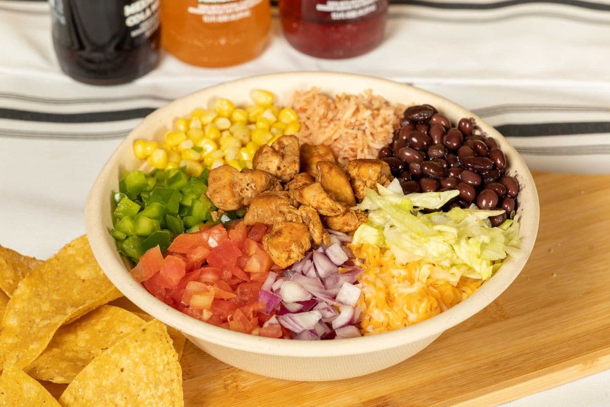 Spicy Chicken Bowl (32 OZ)