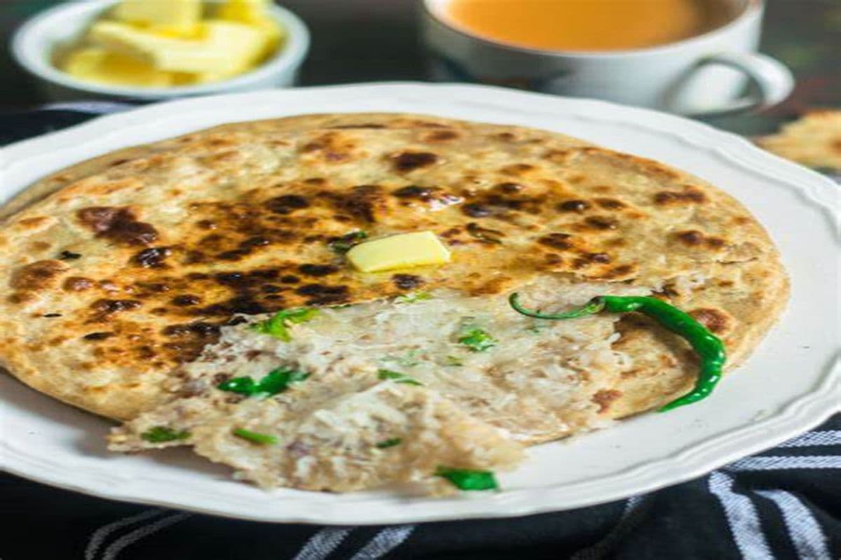 Mooli Paratha with Dahi (2 pcs)