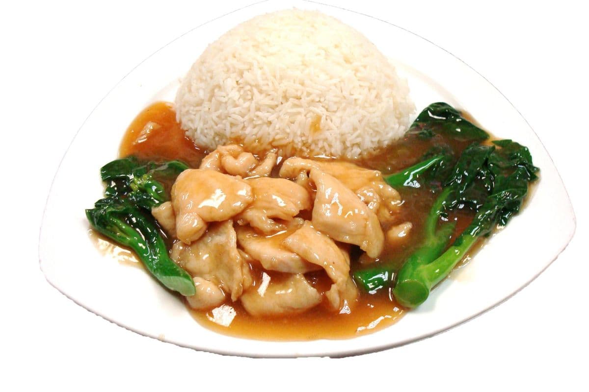 276. Chicken or Beef Chinese Broccoli on Rice 芥蘭雞片或牛肉飯