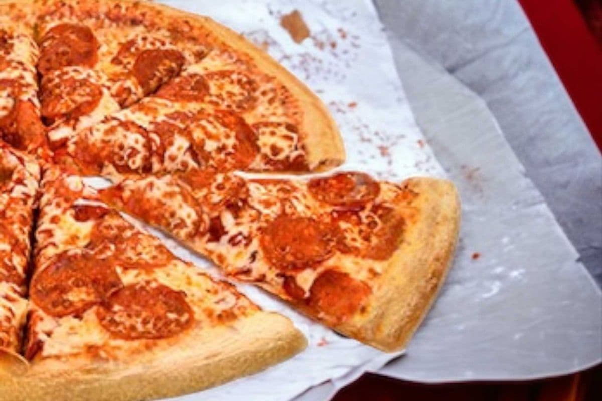 12" Medium Original G Pizza