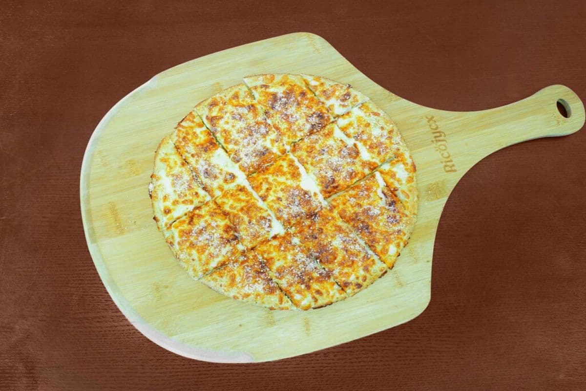 12" Cheese Lovers