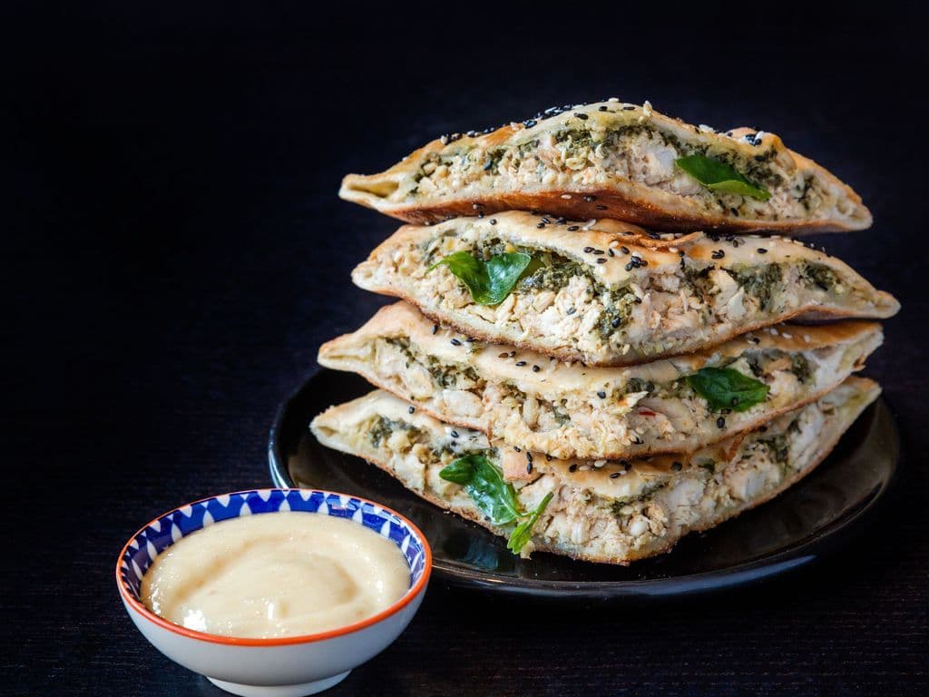 Pesto Chicken Naan