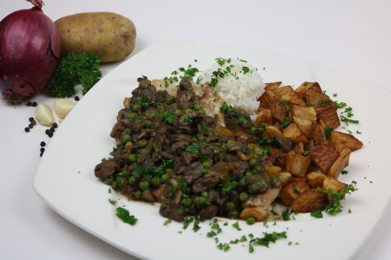 Chicken Breast with Budapest Ragout
