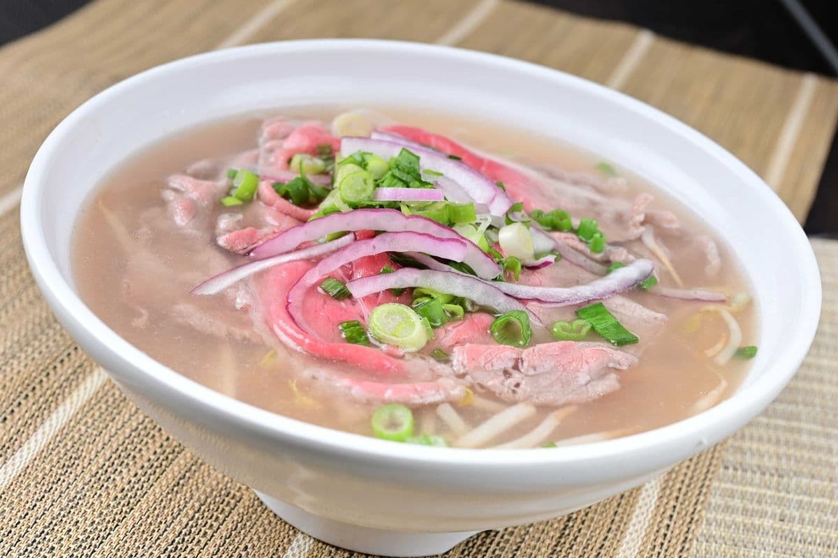 041. Rare Beef Rice Noodle Soup (Rare)