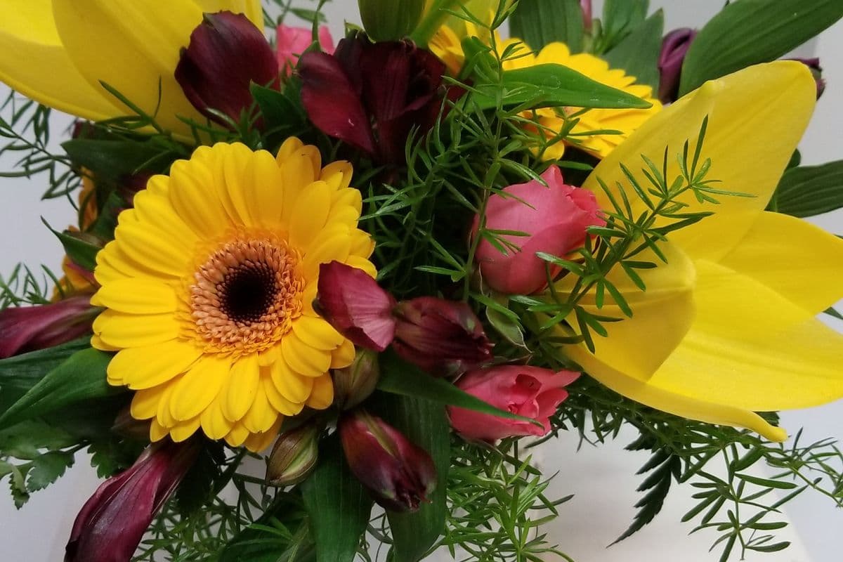 Sunny Afternoon Arrangement