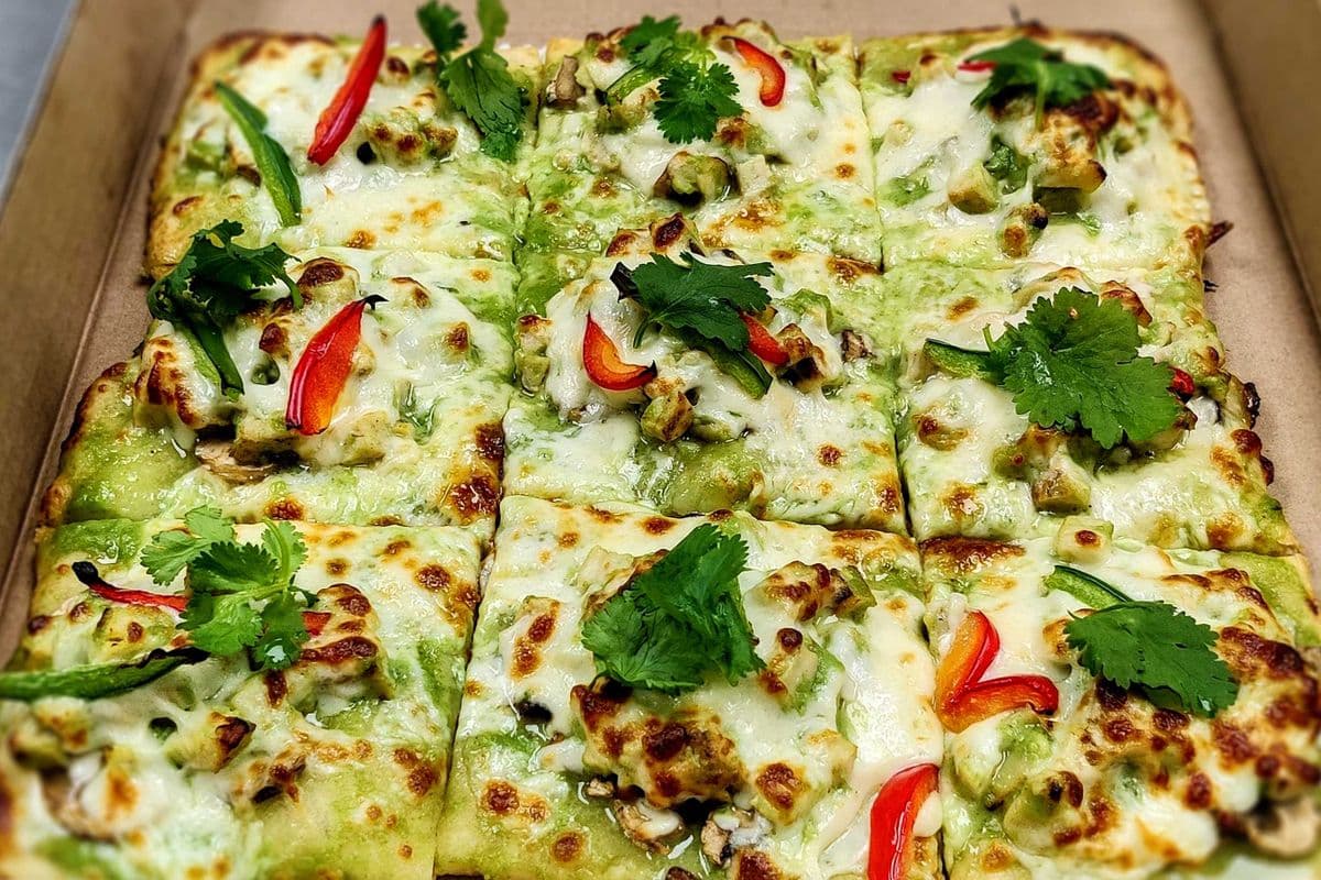 P5. Green Curry Pizza