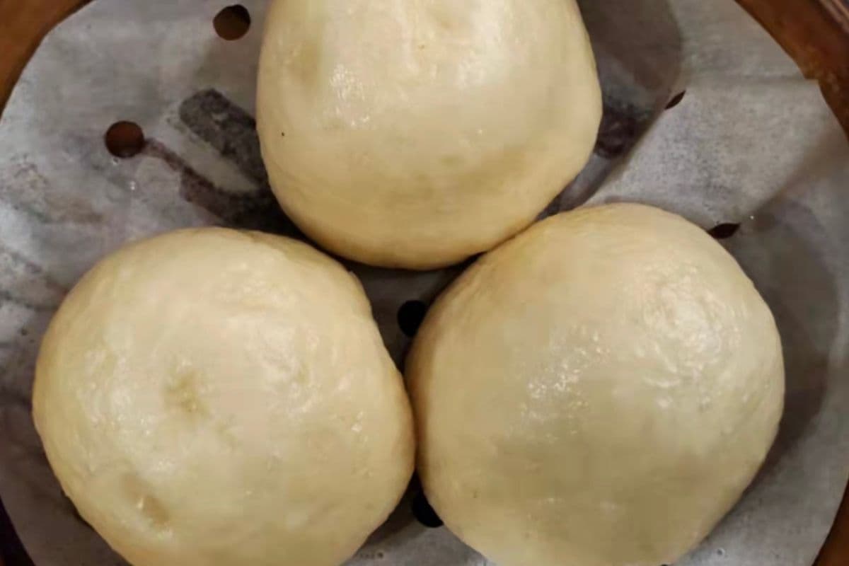 Red Bean Bao (豆沙包)