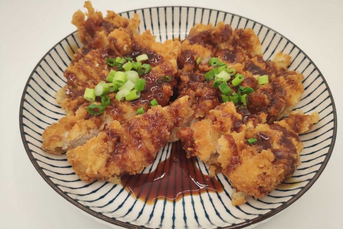 Ton Katsu (Pork cutlet)