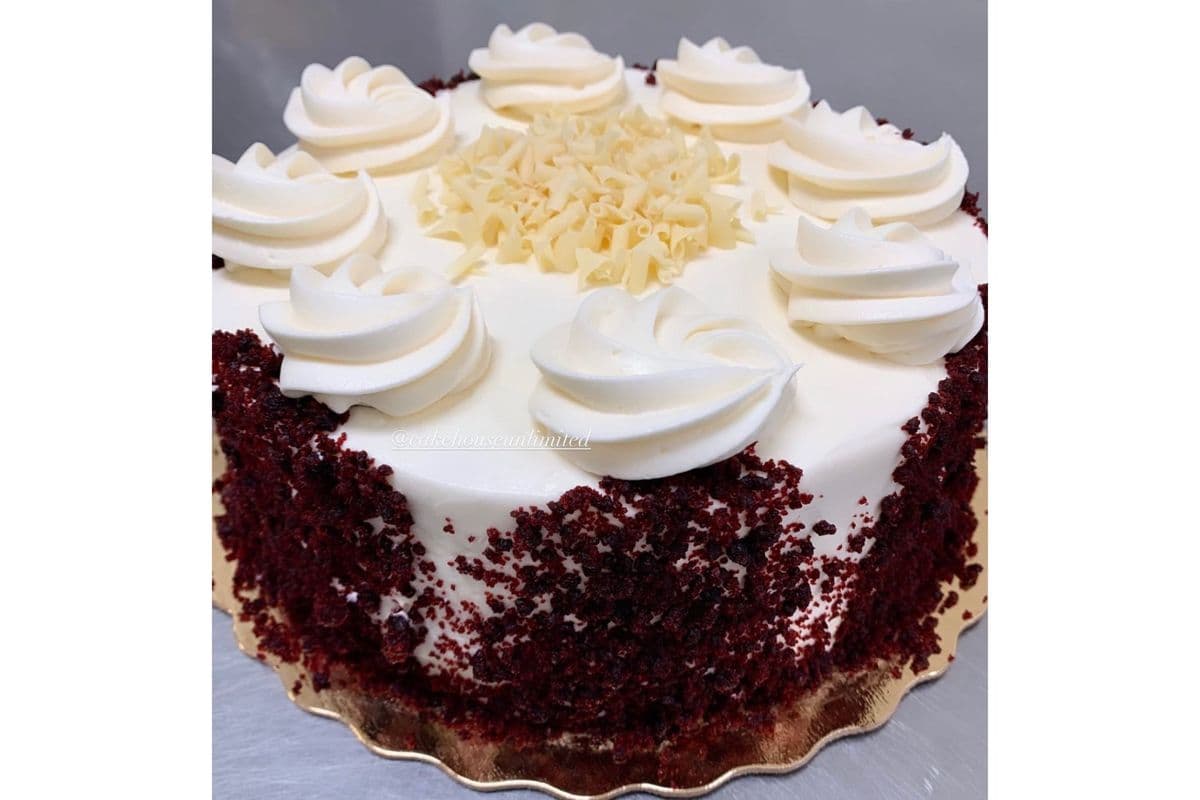 Red Velvet Specialty Round Cake