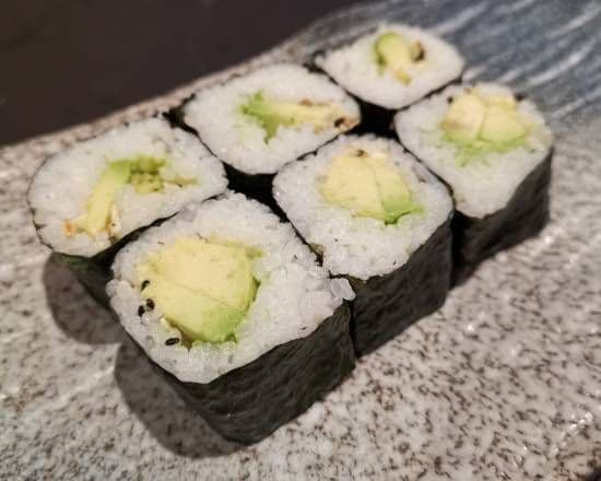Avocado Maki (6 pcs)