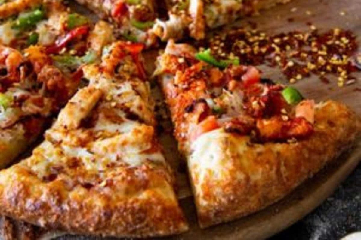 9. 14" Large Pesto Chicken Pizza