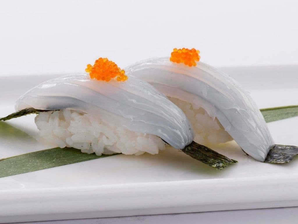 Cuttlefish Sushi (2 pcs)
