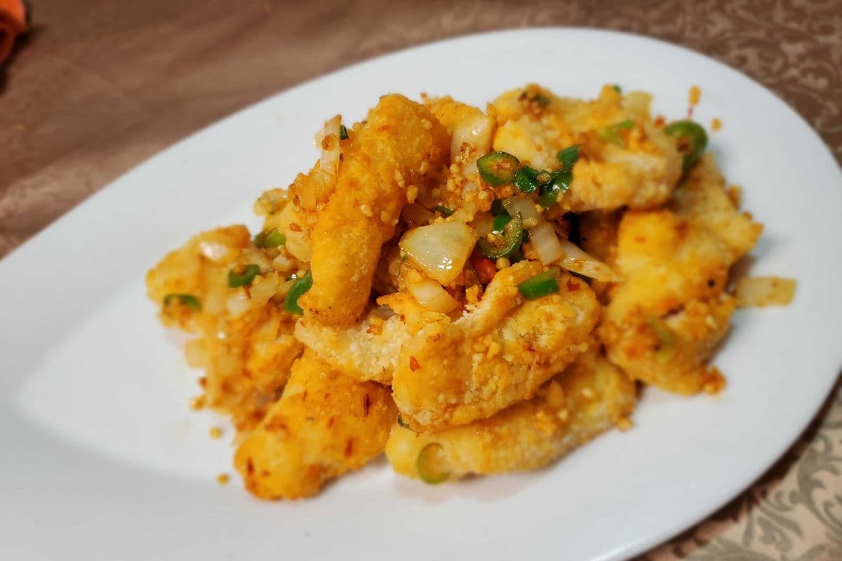 Deep-Fried Fish with Salt and Pepper