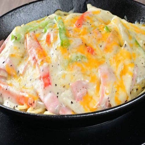 Baked Chicken & Ham with Cheese (Cream Sauce) / 芝士焗白汁火腿鷄絲