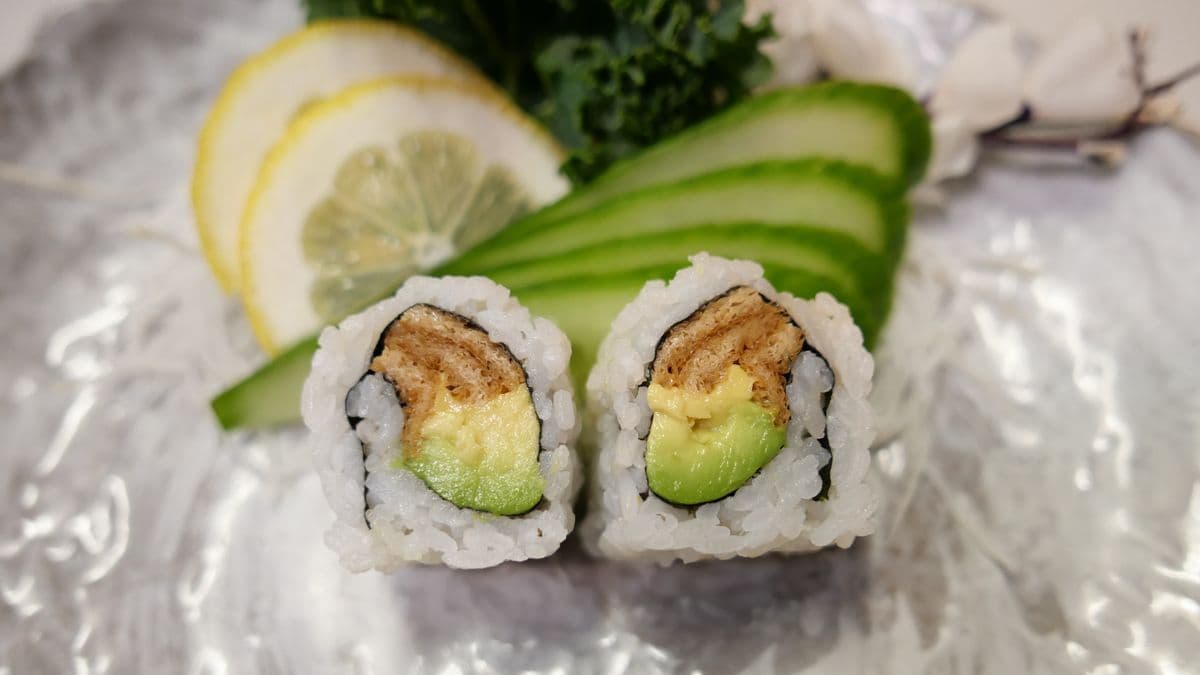 Avocado & Inari Roll