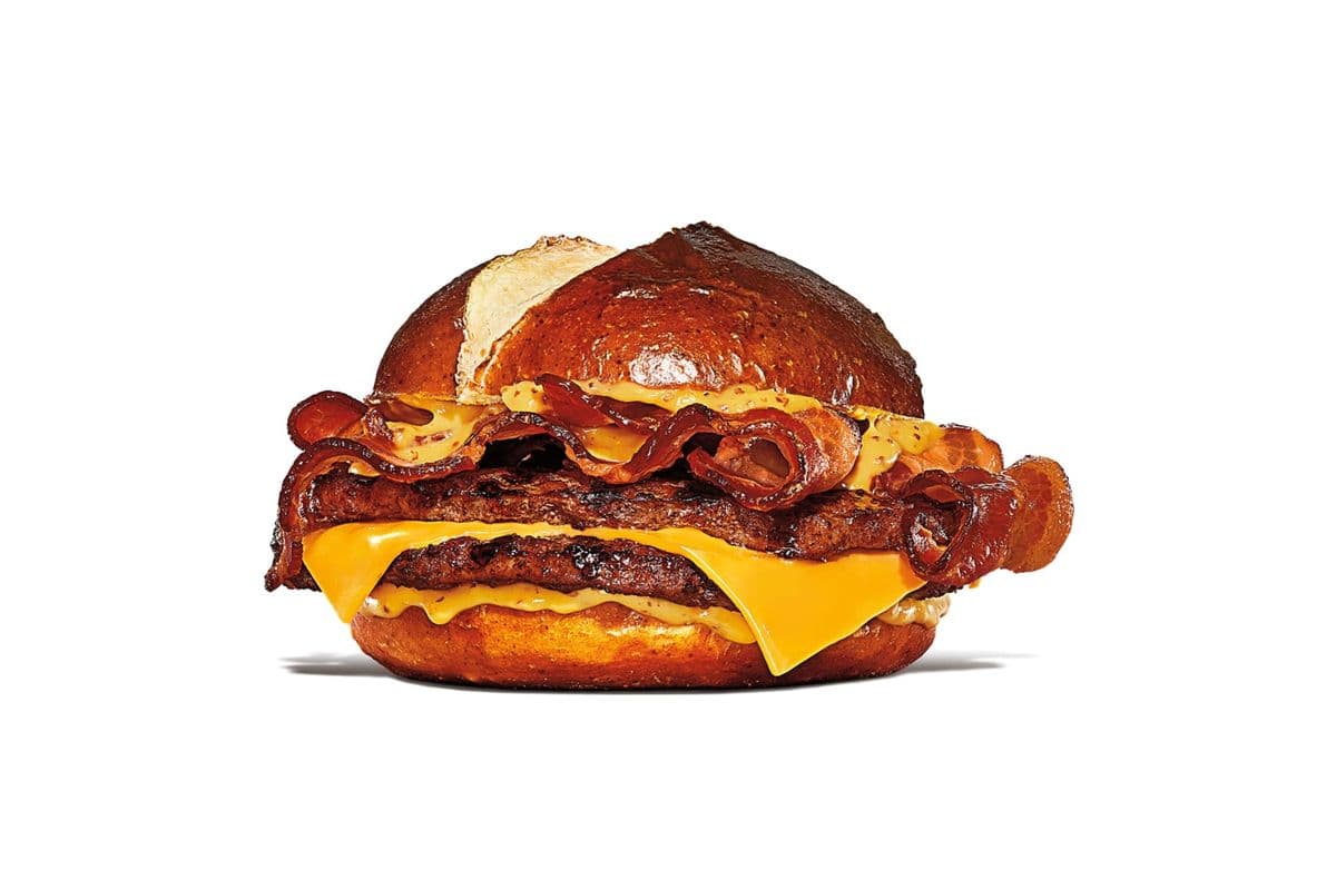 Pretzel Bacon King™ (1140 Cals)