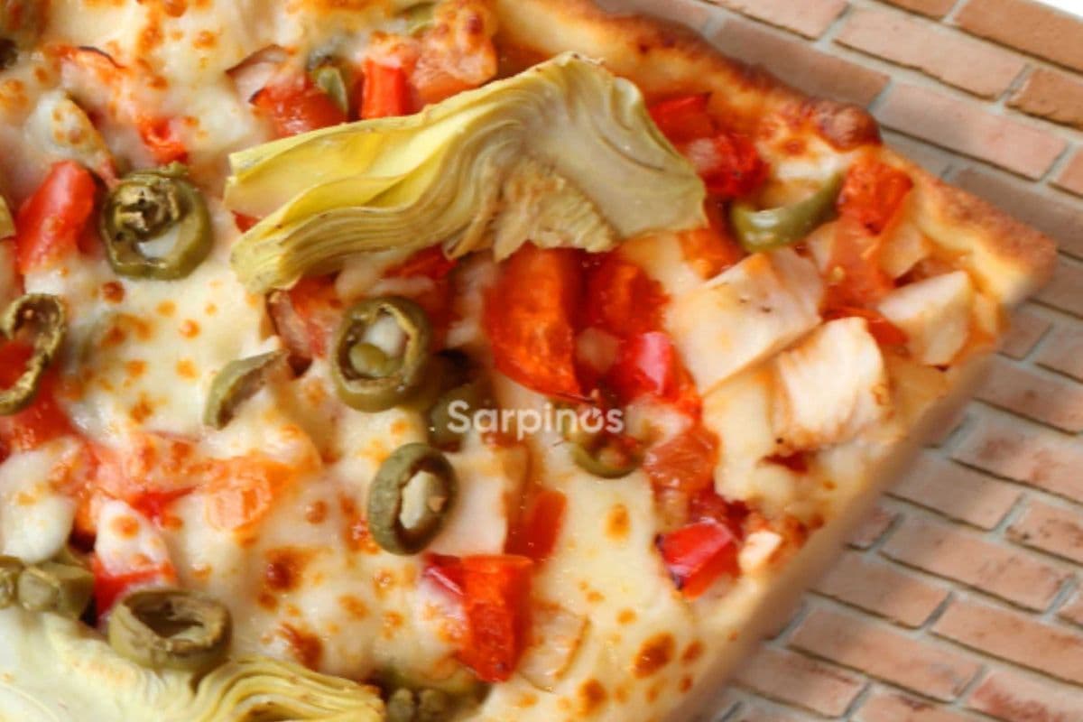10" Tuscan Chicken Feast Pizza (Small (10"))