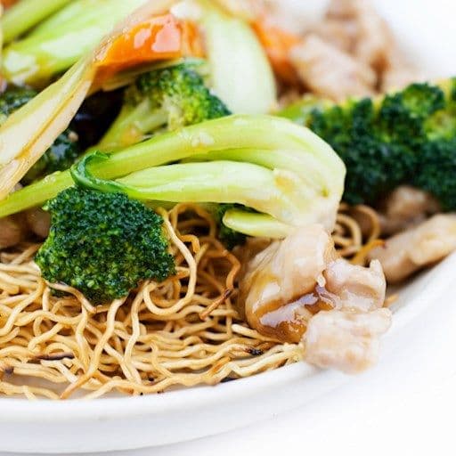 Nouilles croustillantes au poulet / Crispy Noodles Chicken