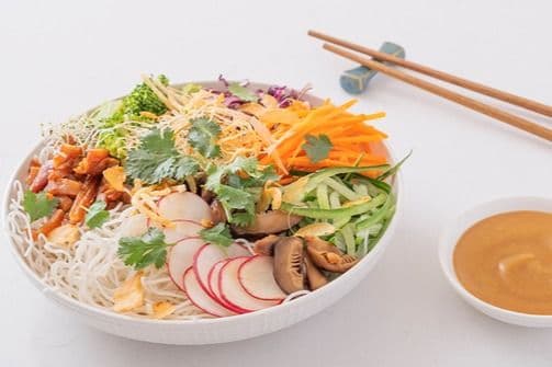 Marinade Chicken Chilled Noodle Bowl with Savory Ginger Tamari Sauce