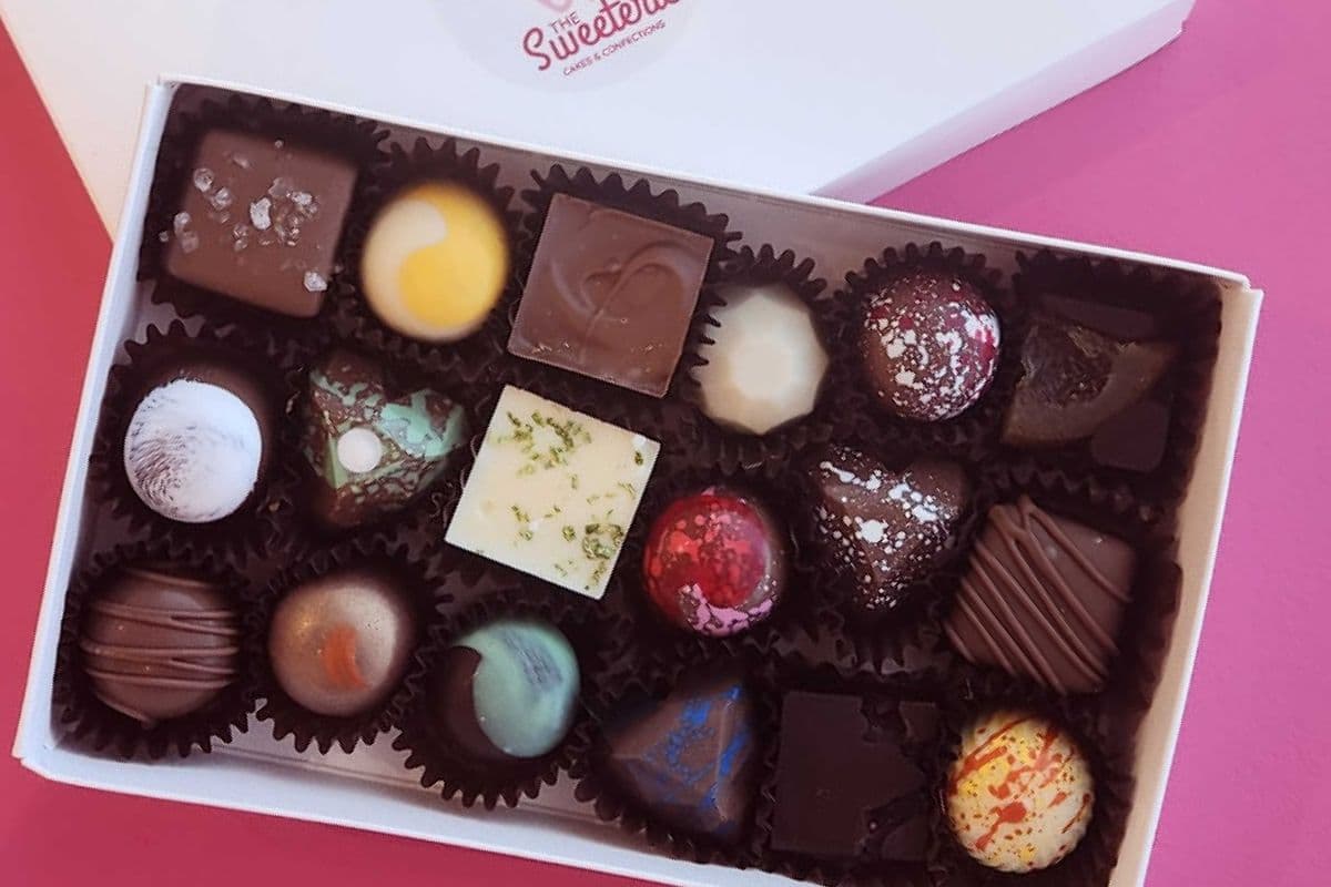 18 Piece Assorted Chocolate Box