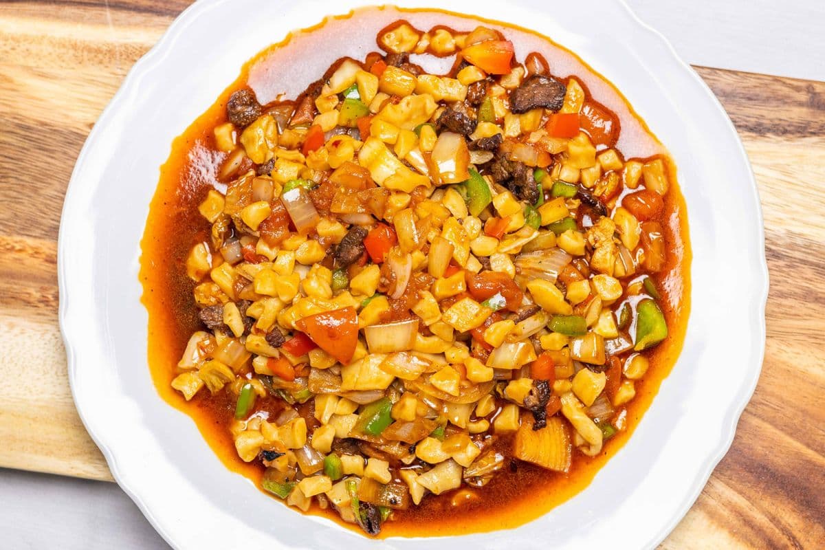 Stir-Fried Diced Beef Leghmen (炒萊門丁)