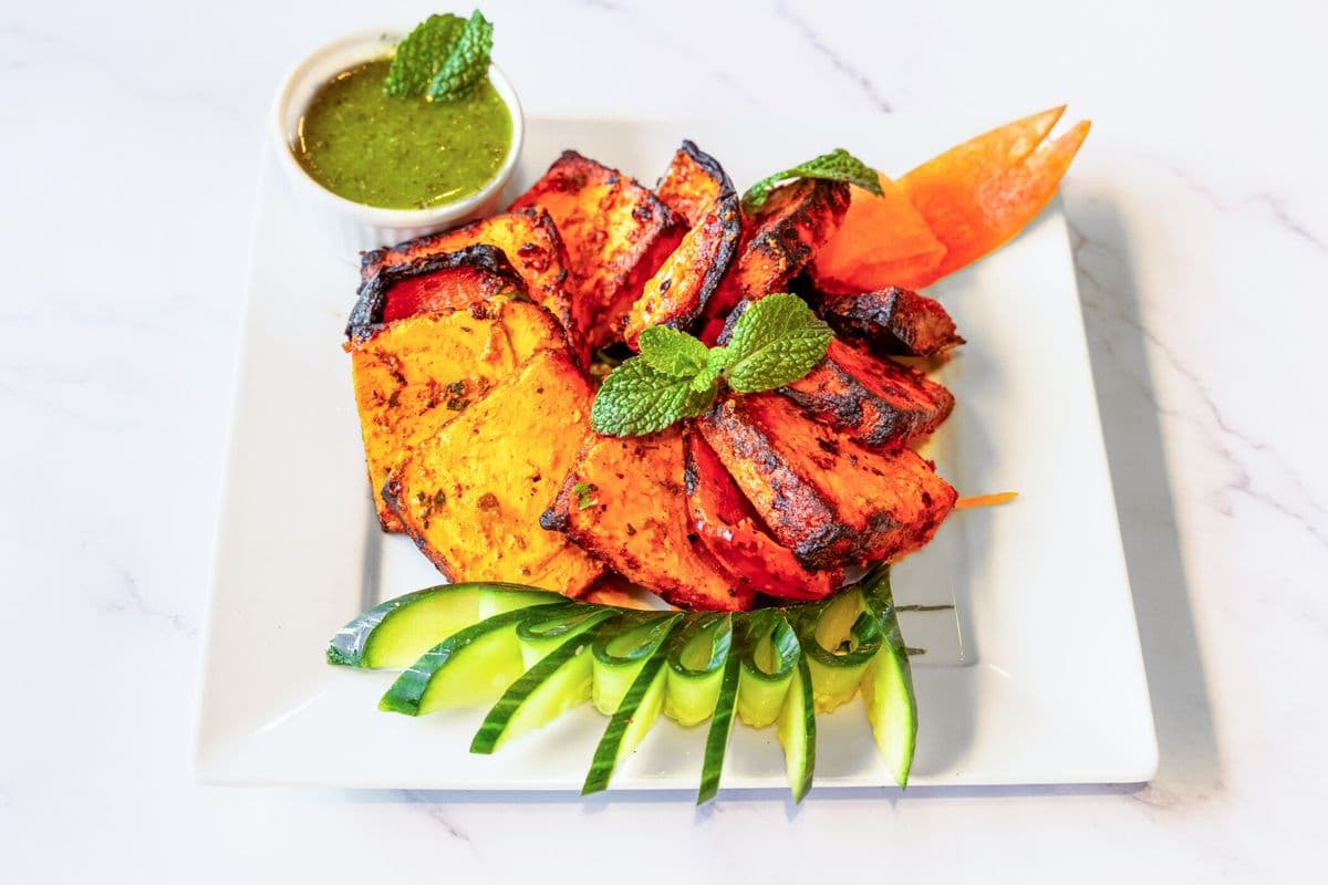Patiala Bhatti Ka Paneer Tikka (Gluten-Friendly) (8 Pcs)