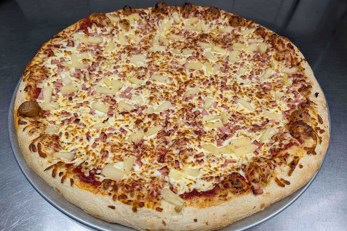 Large Hawaiian Pizza