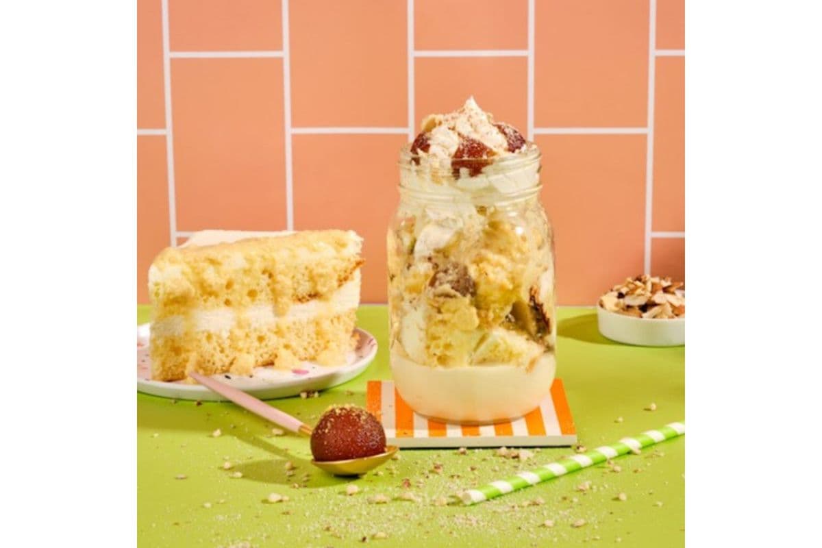 ICJ Gulab Jamun Rabri Cake Jar