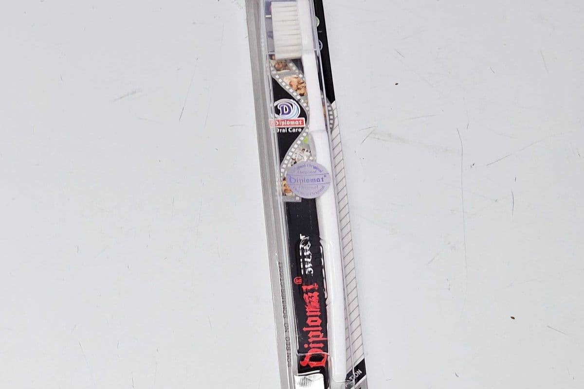 Diplomat Toothbrush