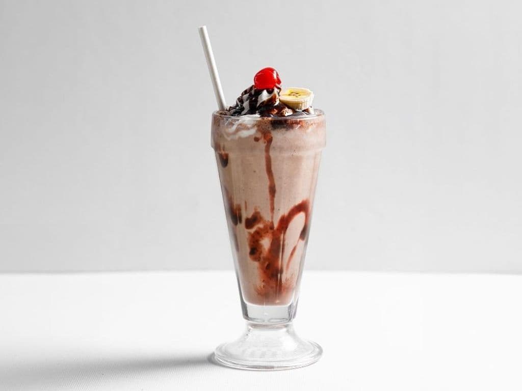 Chocolate Banana Milkshake*