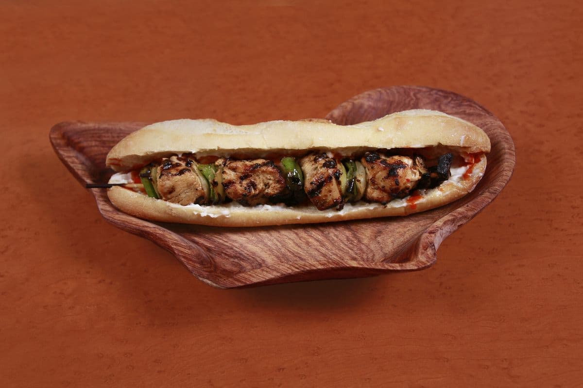 Painbro Yelkabe au poulet / Yelkabe Chicken Sandwich