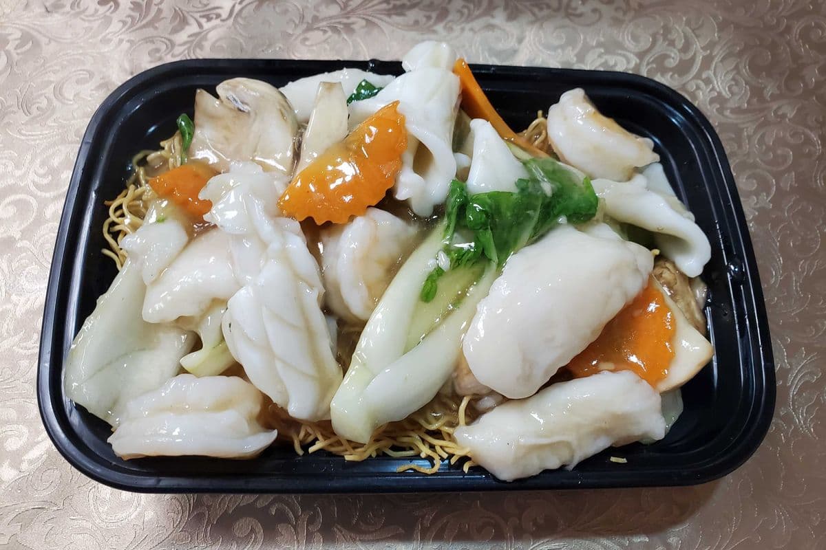Seafood Chow Mein