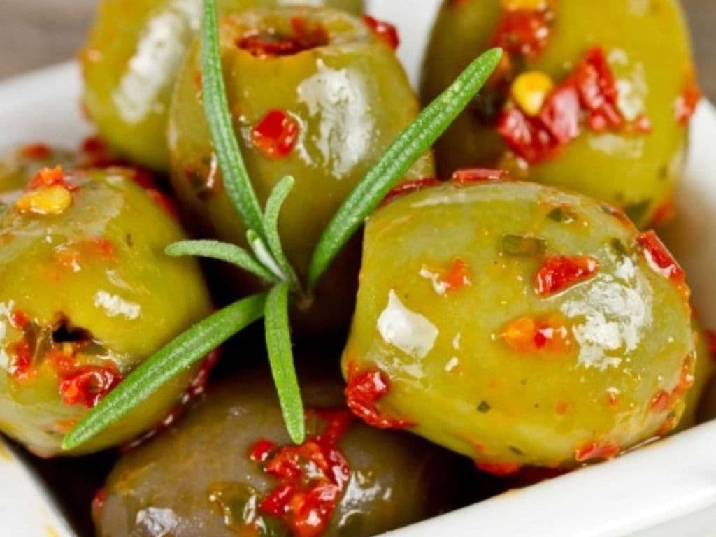 Spicy Italian Olives (12 oz)