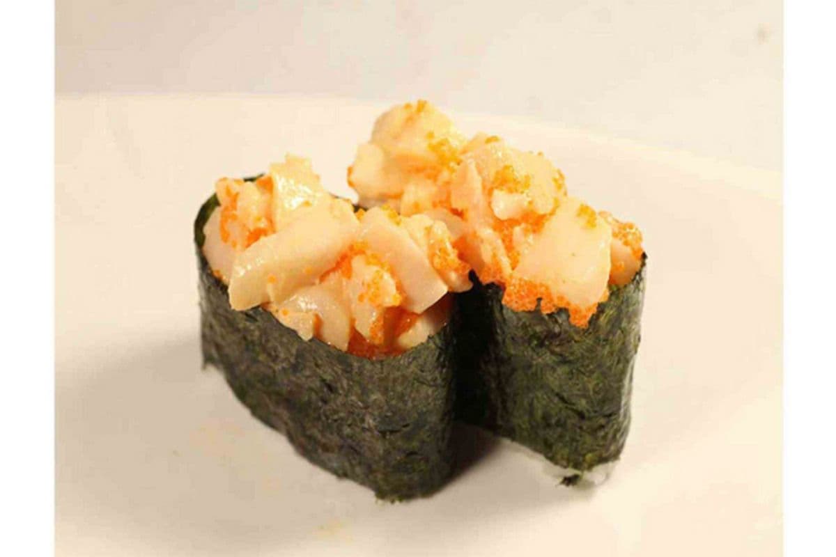 K18. Spicy White Tuna Sushi (2 pcs)