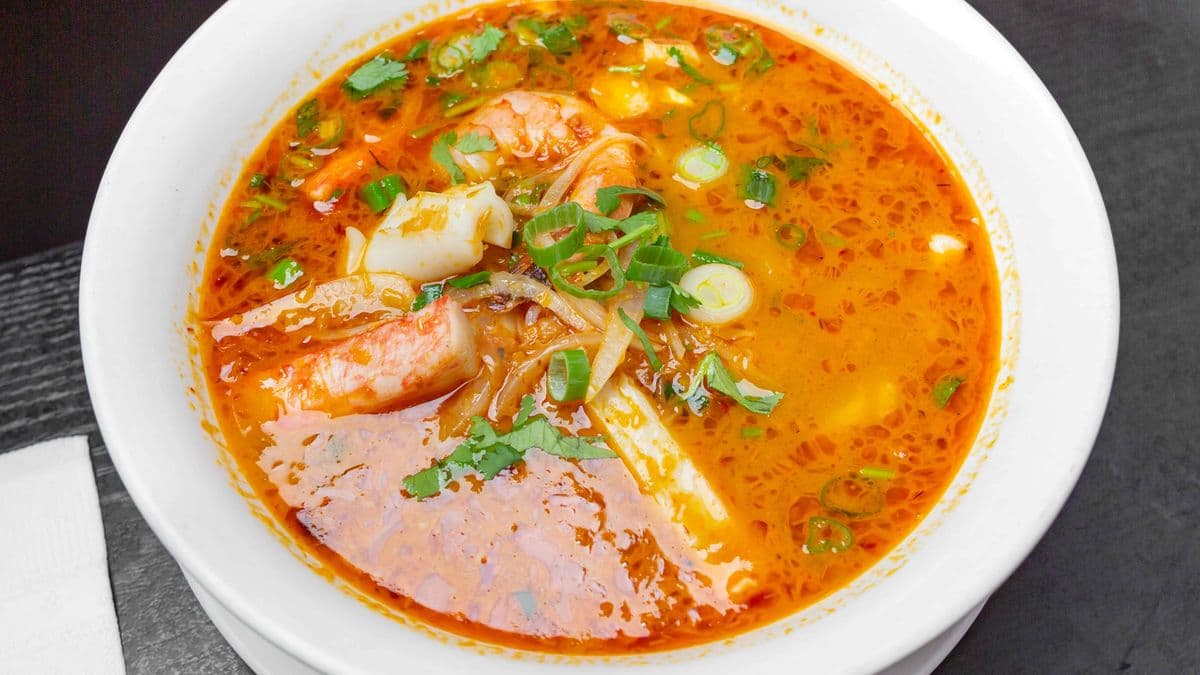 29.Peanut Satay Seafood Noodle Soup