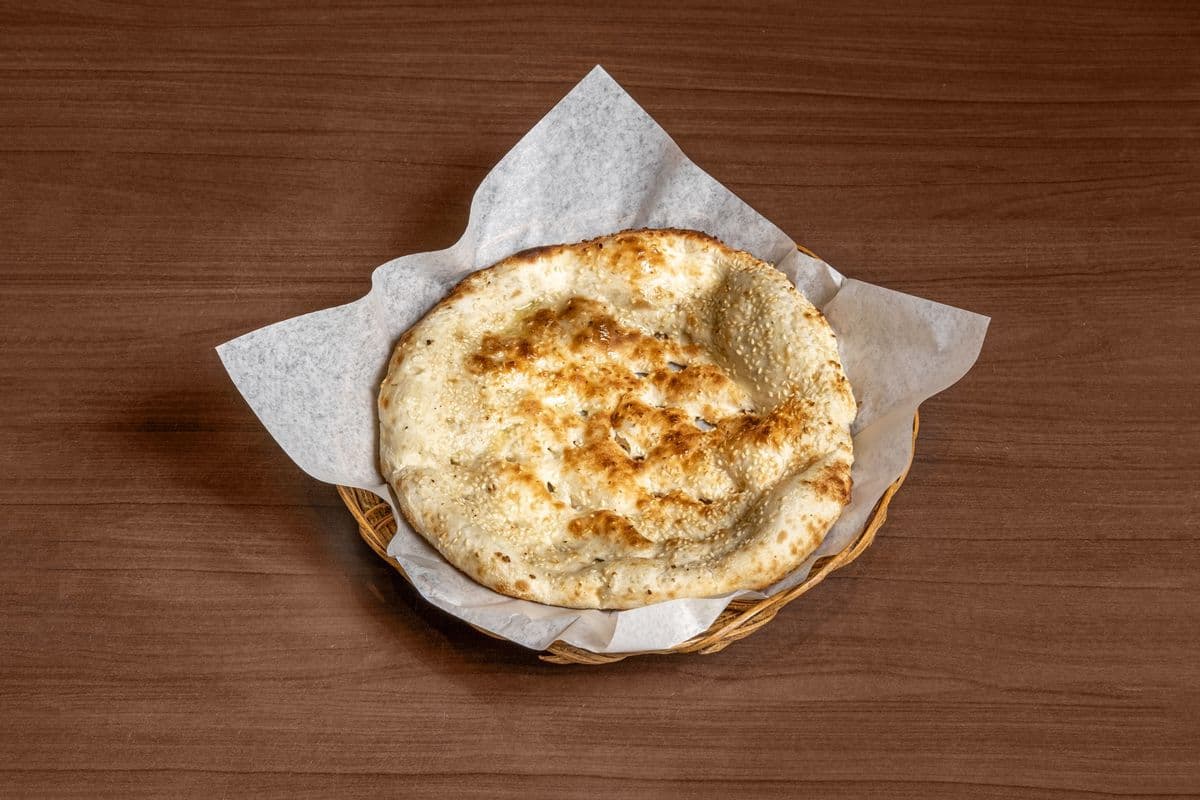 Butter Till Naan from Tandoor (1 pc)