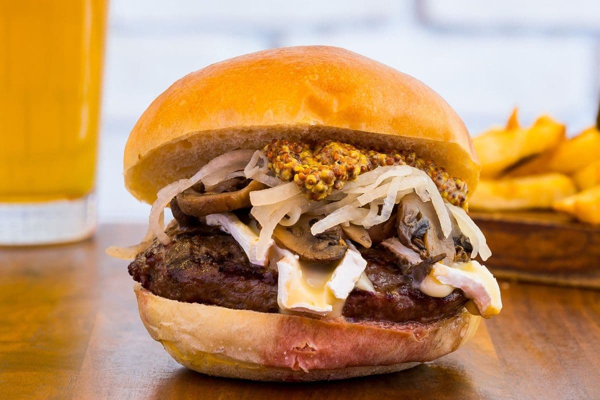 7oz Alpine Burger