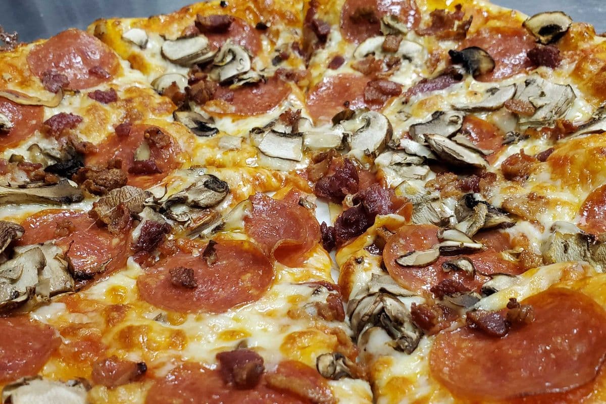 Canadian Pizza