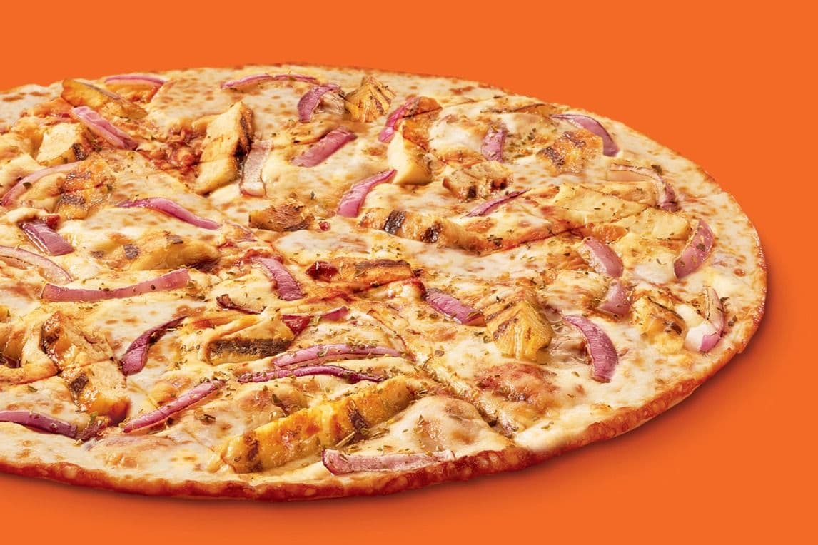 Pizza au poulet barbeque à croûte mince moyenne 12" / Medium 12" Thin Crust BBQ Chicken Pizza