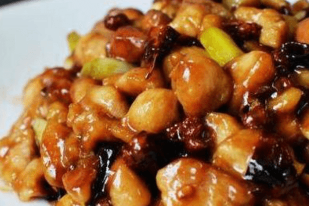 宫保鸡丁 / Kung Pao Chicken