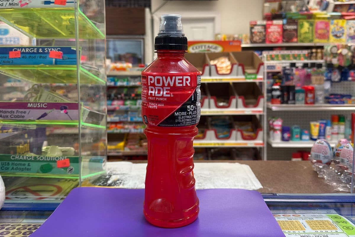 Powerade Fruit Punch Bottle (710 ml)