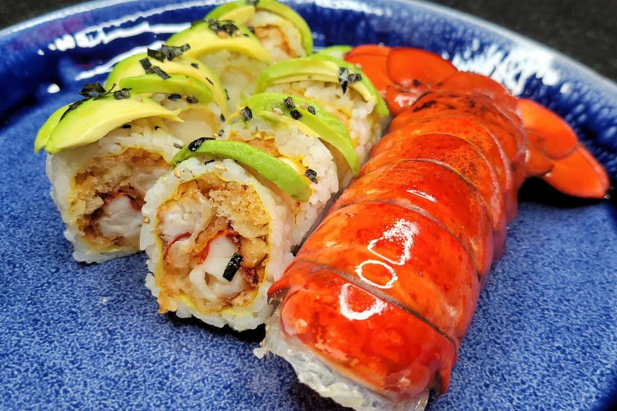 4 oz Lobster Tail Roll (6 pcs)
