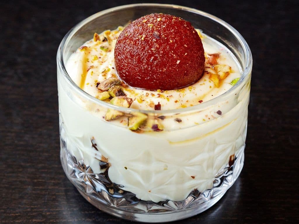 Gulab Jamun Cheesecake