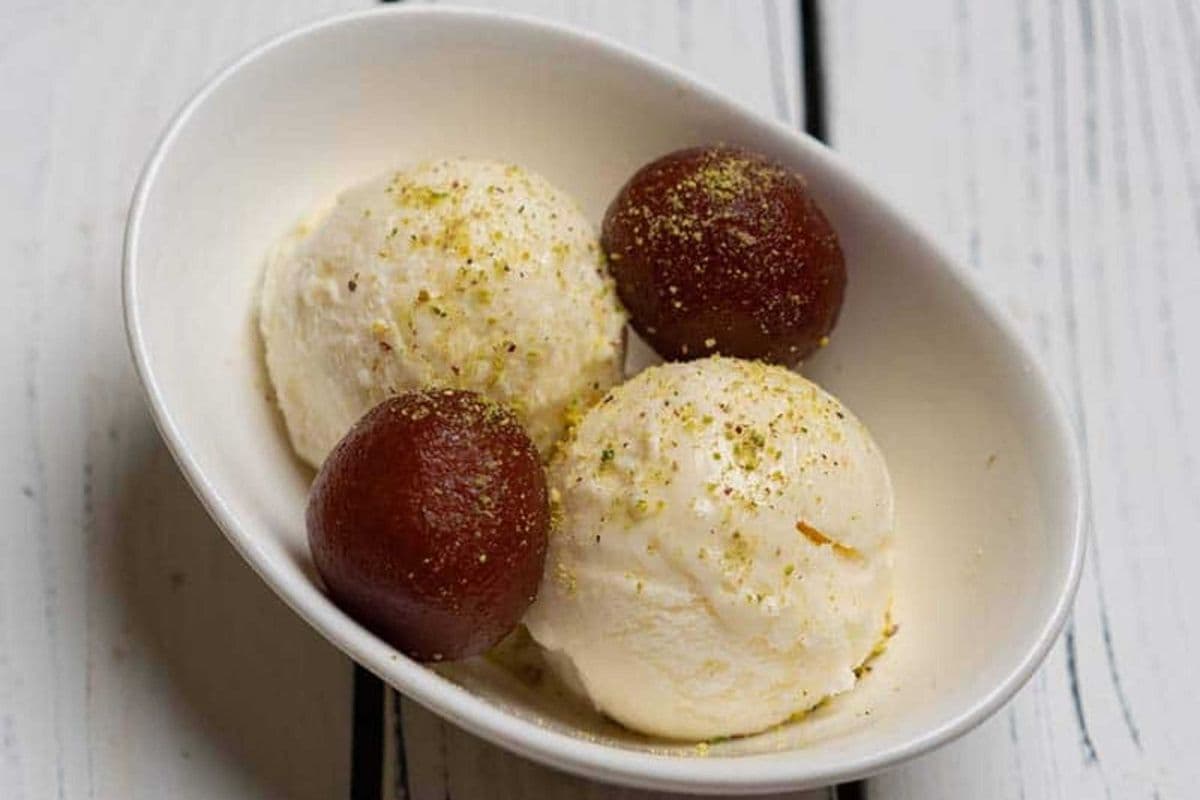 Gulab Jamun with Ice-Cream