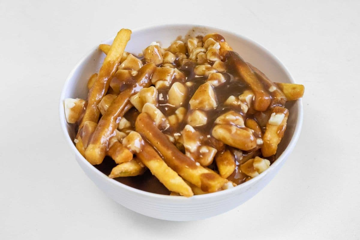 Large Classic Poutine