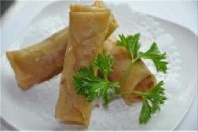 18. Spring Rolls (6 pcs)