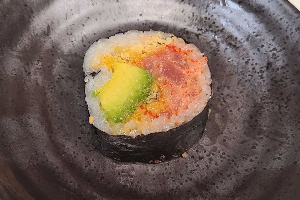 65. Futomaki au thon épicé / Spicy Tuna Futomaki Roll