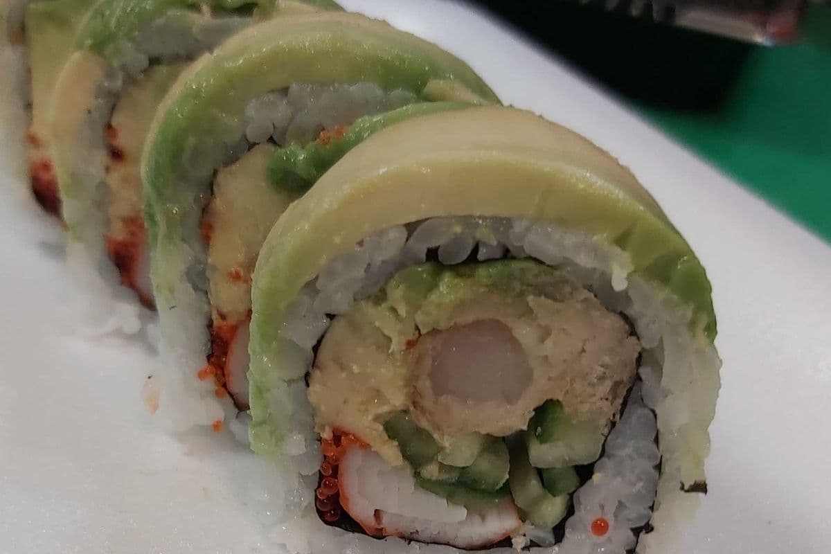 42.Green Dragon Roll (5 pcs)