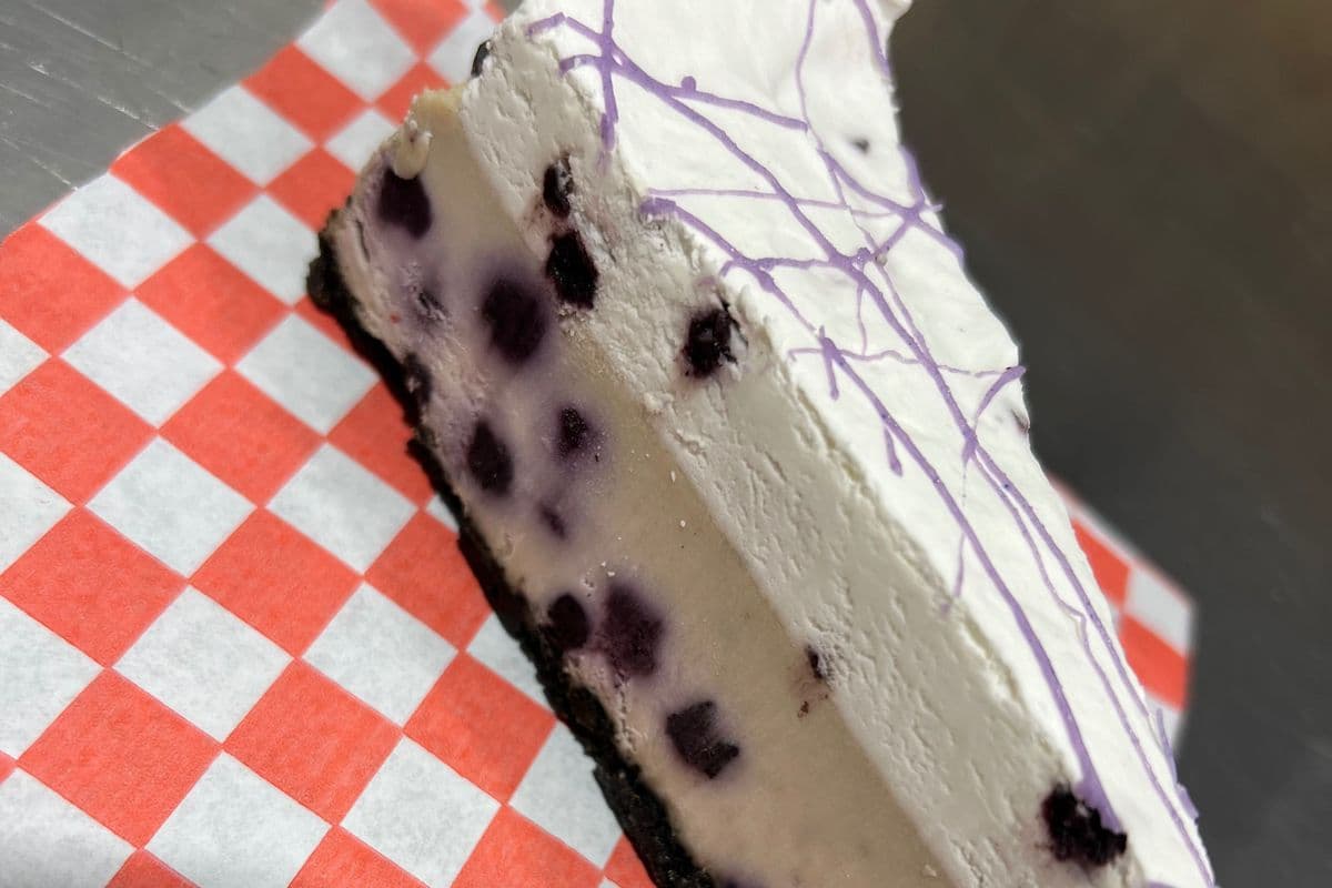 White Chocolate Blueberry Cheesecake